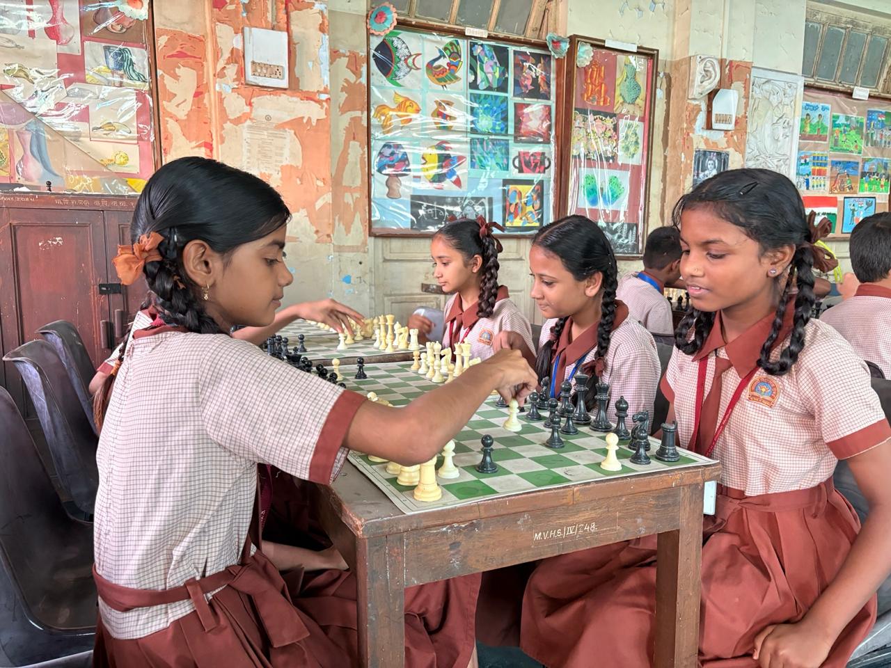 CHESS — photo 2