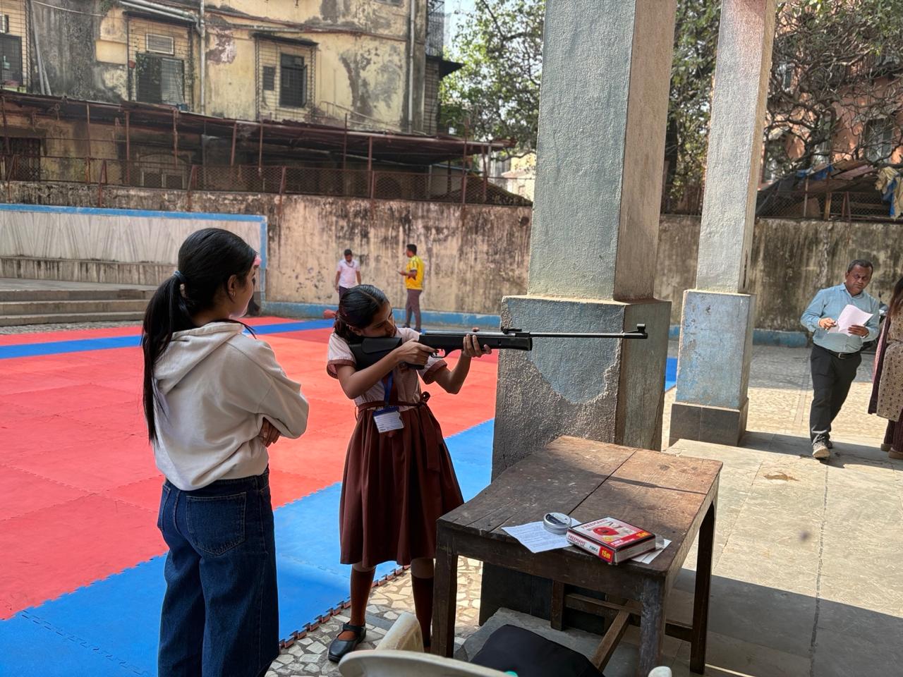 RIFLE SHOOTING — photo 1